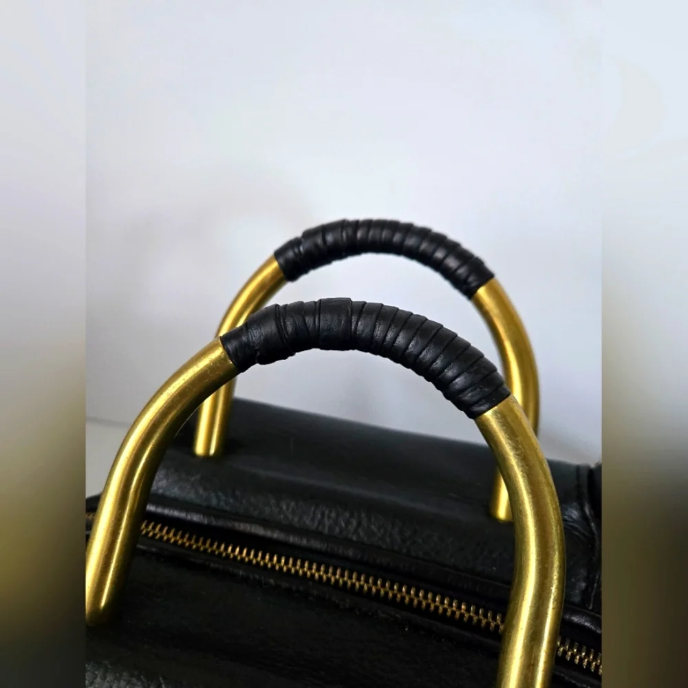 Hare + Hart Crossbody Handbag - Picture 3 of 9